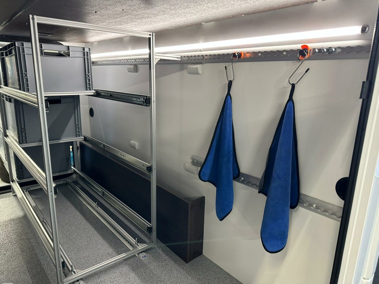 Auszugsysteme Wohnmobil Heckgarage Hannover | Deister Wohnmobile