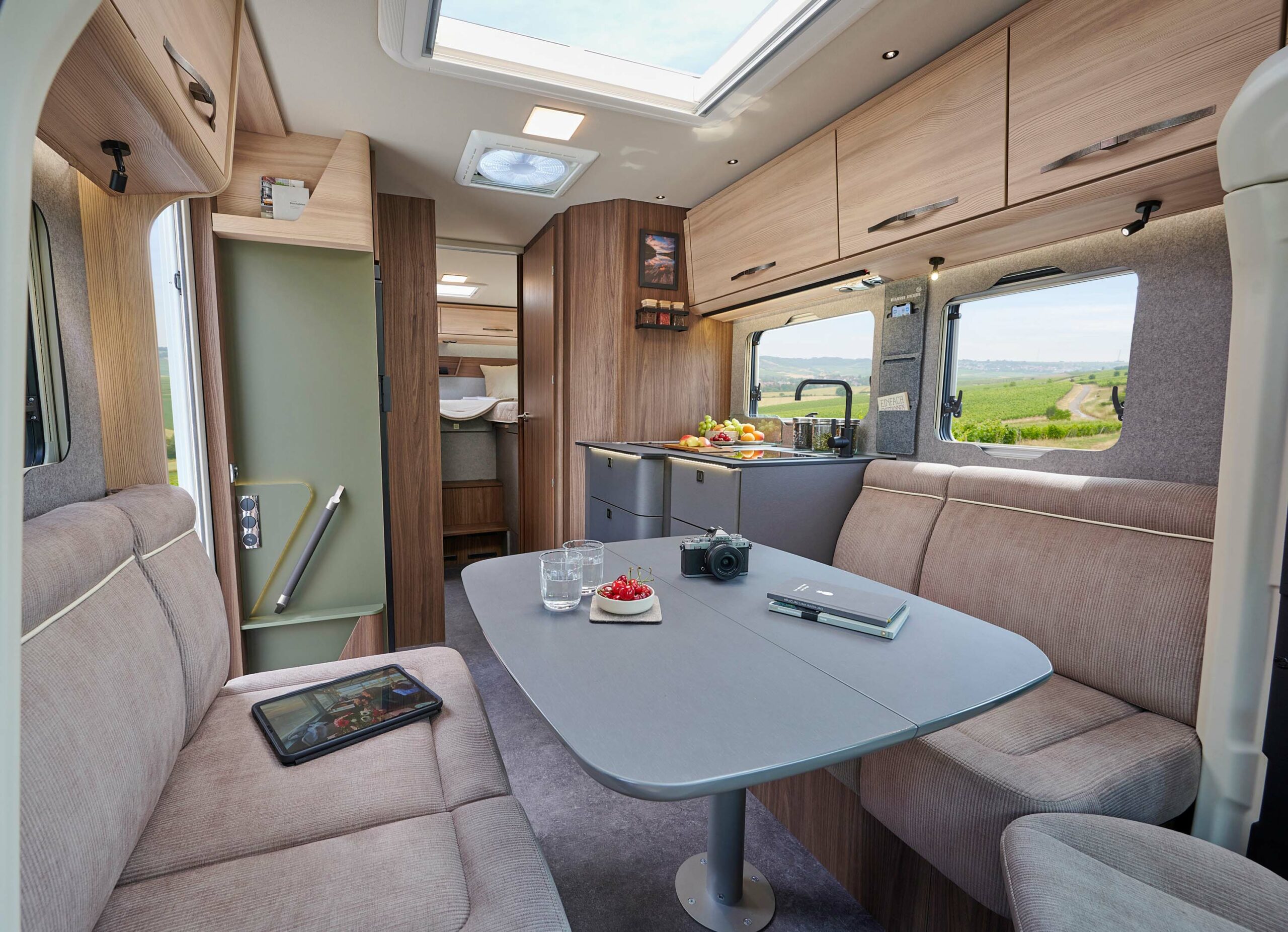 Eura Mobil Profila T auf MB Interieur Heritage