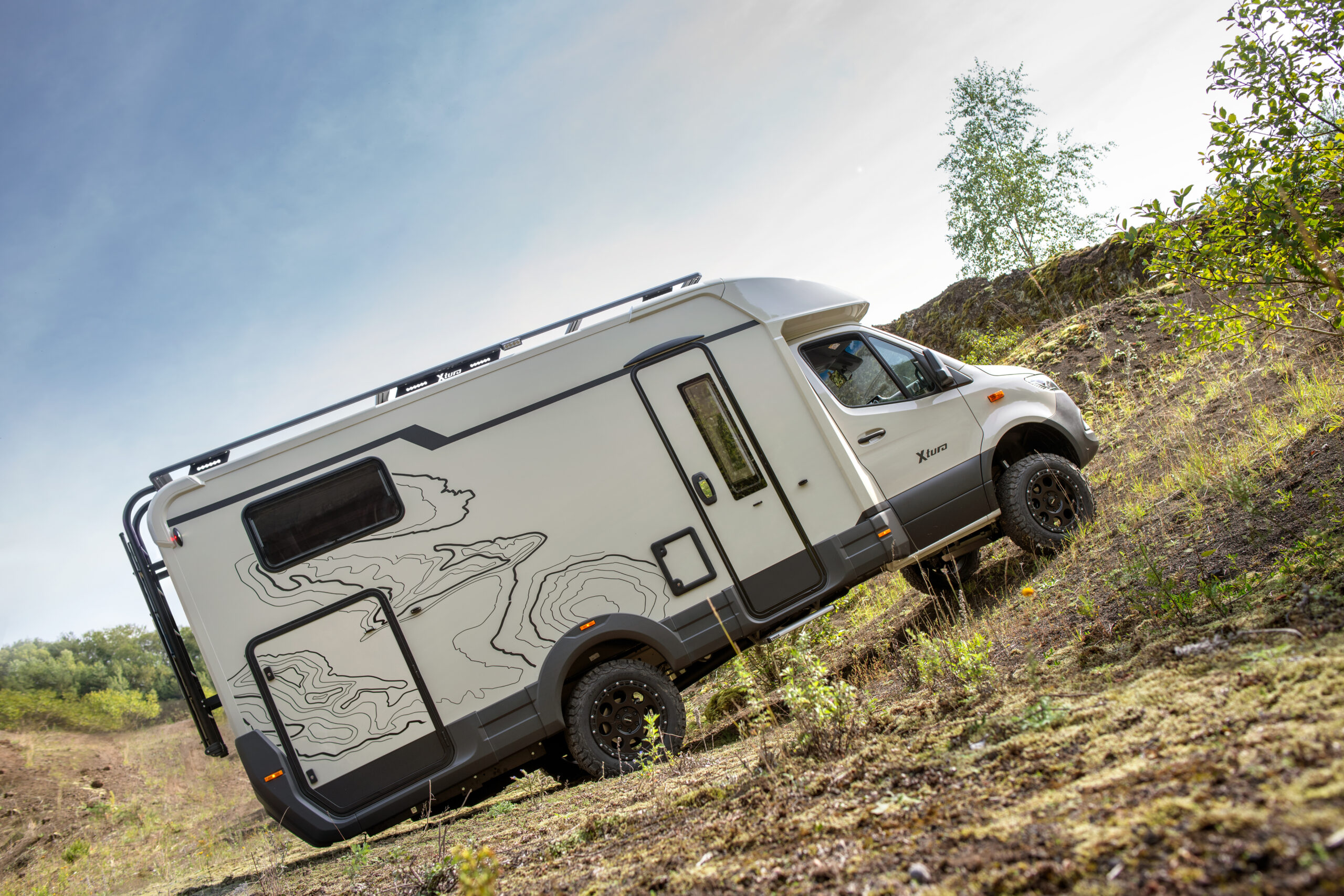 Eura Mobil Xtura 4 x 4 Offroad